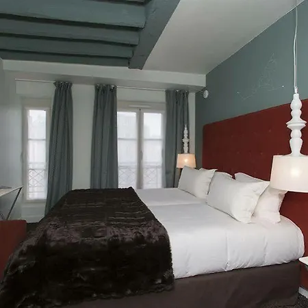 Marais Hotel 3*